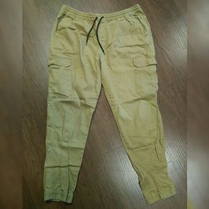 Men Khaki Pants
